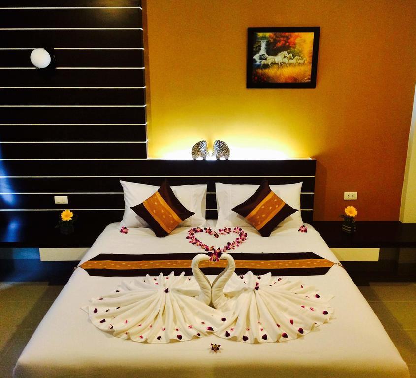 Chalong Boutique Inn Экстерьер фото